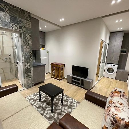 Modern 1 Bedroom City Apartment Tiranë Luaran gambar