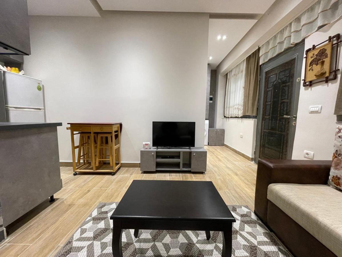 Modern 1 Bedroom City Apartment Tiranë Luaran gambar
