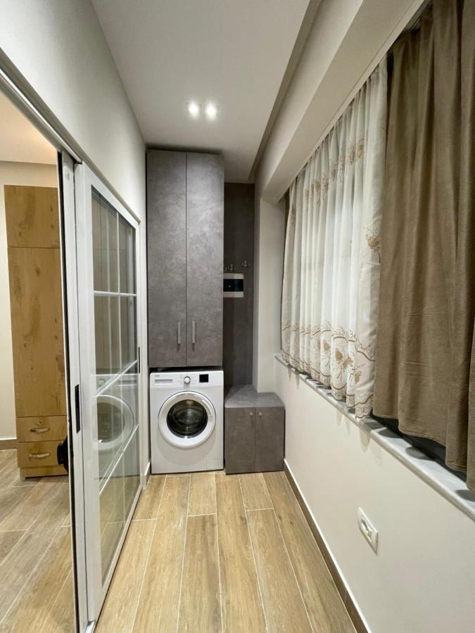 Modern 1 Bedroom City Apartment Tiranë Luaran gambar